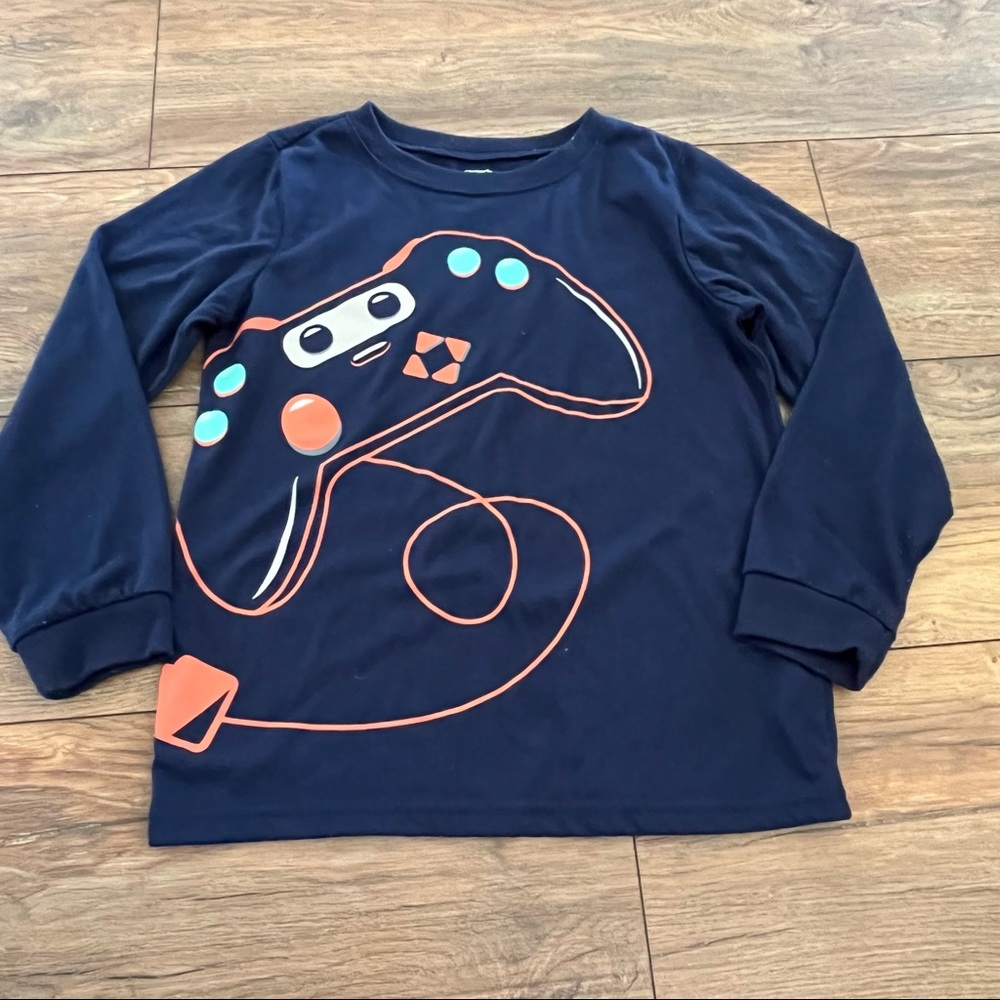 {preloved} Carters Boy’s Gamer Pajamas - Picture 5 of 7